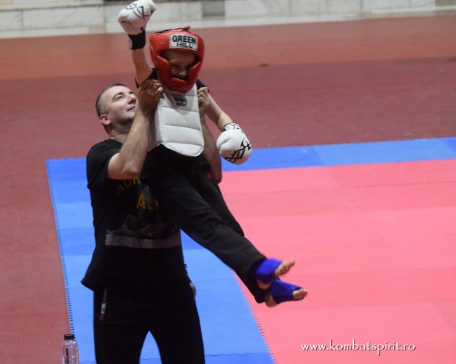 (c) www.kombatspirit.ro